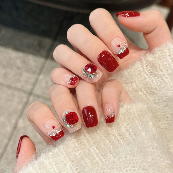 Yihe, red French stacked diamond small short armor, red autumn and winter simple New Year's atmosphere short high-end wearing armor