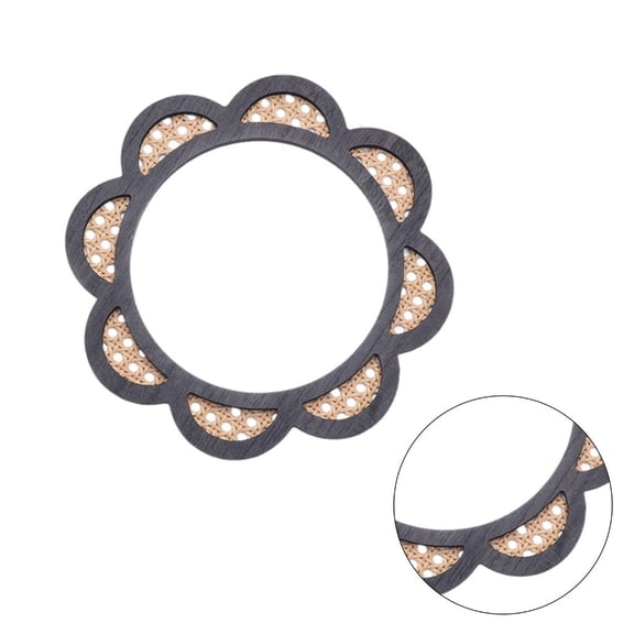 Yihuala Woven Rattans Flower Shaped Frame Makeup Mirrored Bathroom Wall Hangings Mirrored Wall Mounted Makeup Mirrored
