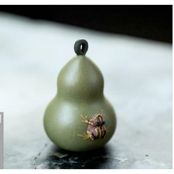 Yixing Zisha Pottery Green Clay Lovable Animal Frog Gourd Tea Pet Statue China