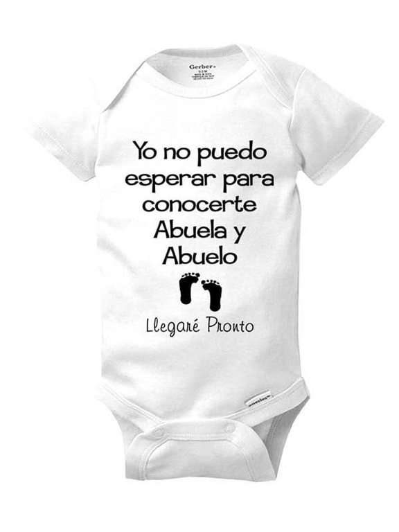 Yo no puedo esperar para conocerte Abuela y Abuelo Llegare Pronto - cute & funny spanish surprise baby birth pregnancy announcement - White Newborn Size (0-3 Mos) Unisex Baby Bodysuit