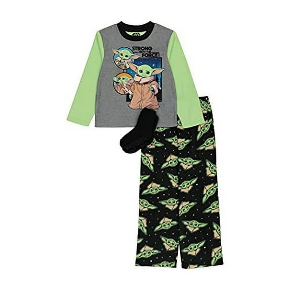 Yoda Strong with the Force 2pc Pajama Set with Socks (4)