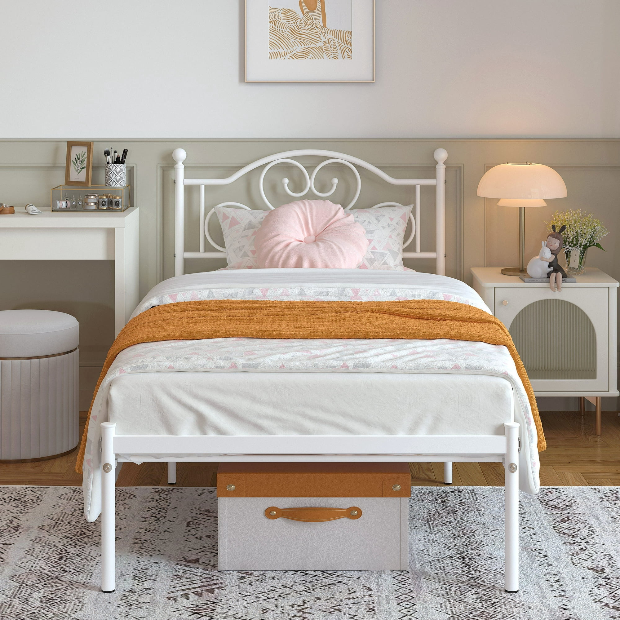 Yoneston Kids Twin Size Heavy Duty Metal Platform Bed Frame with Love-Heart Shape Headboard for Bedroom Furniture, White