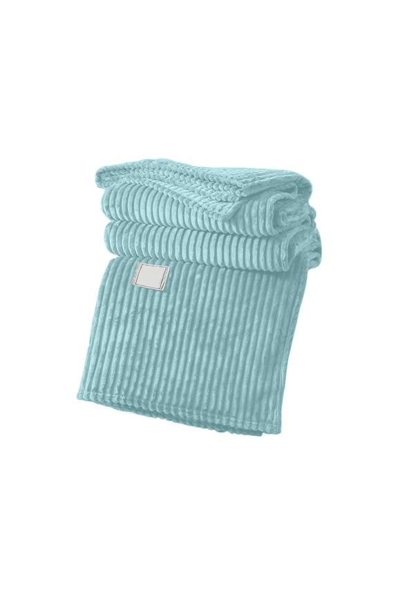 Plush Summer Blanket, 70x100cm Lightweight Throw, Breathable for Poolside and Outdoor Guest Room Comfort