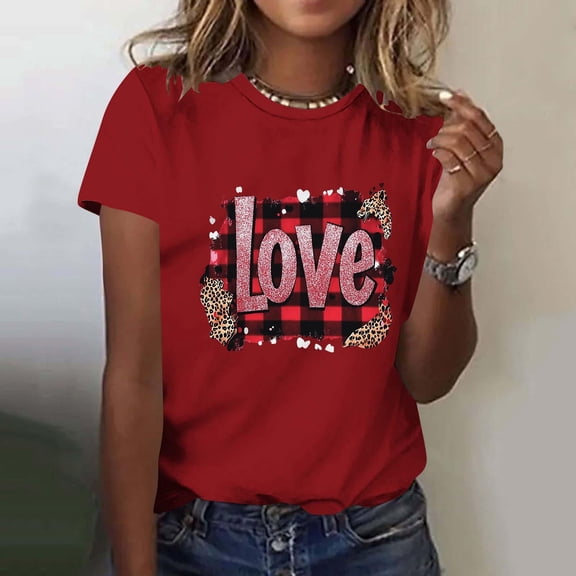 Yotami Women's Cute Valentine's Day Plus Size T-Shirt Love Heart Print Crew Neck Summer Soft Summer Tees Short Sleeve Gift for Her