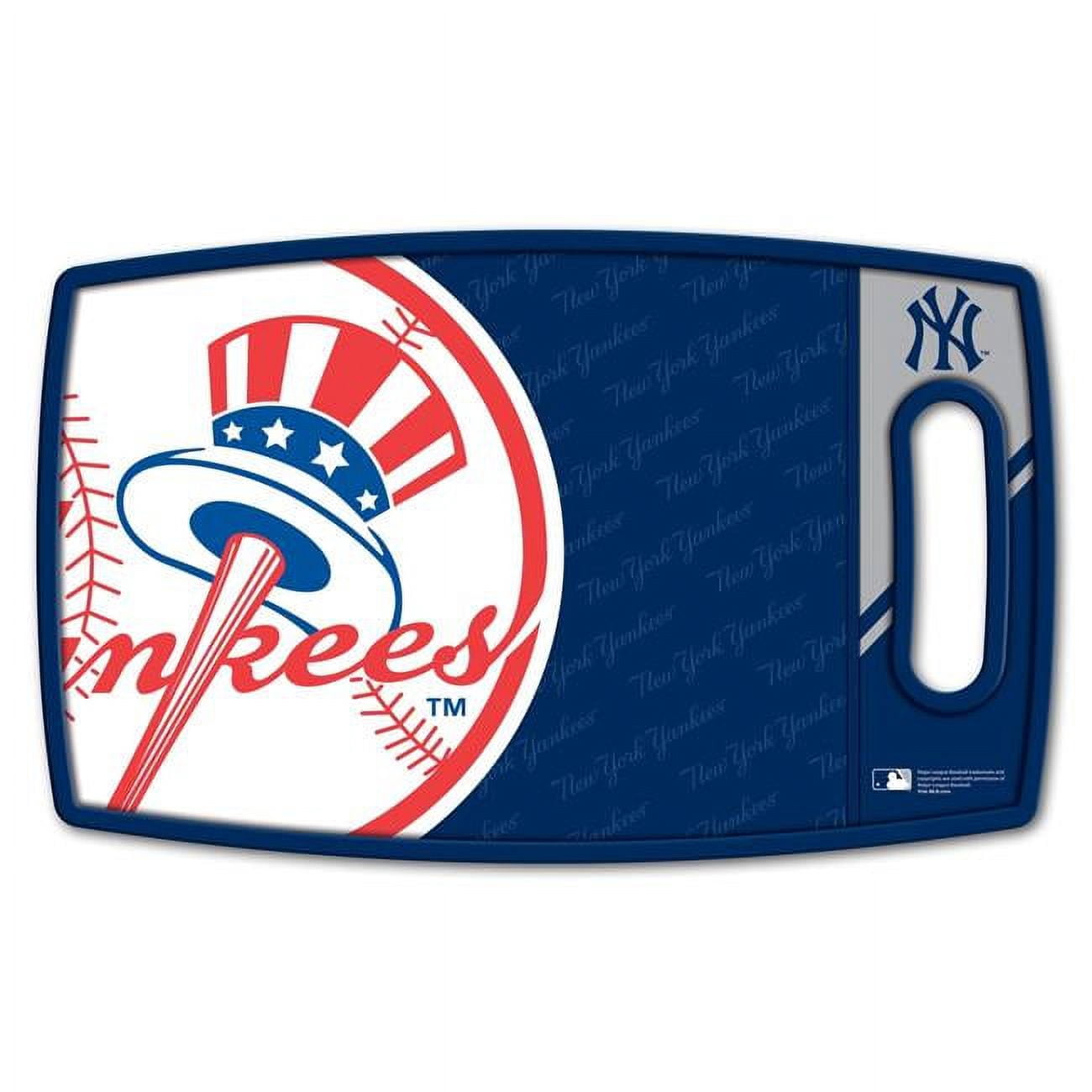 YouTheFan MLB New York Yankees Logo Series Cutting Board