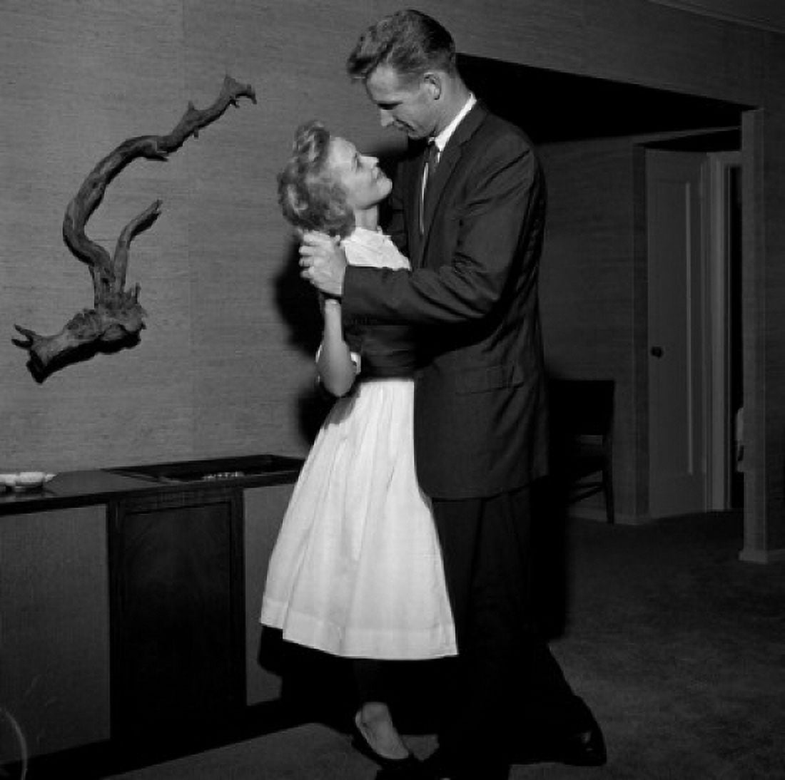 Young couple dancing in new home Canvas Art - (18 x 24)