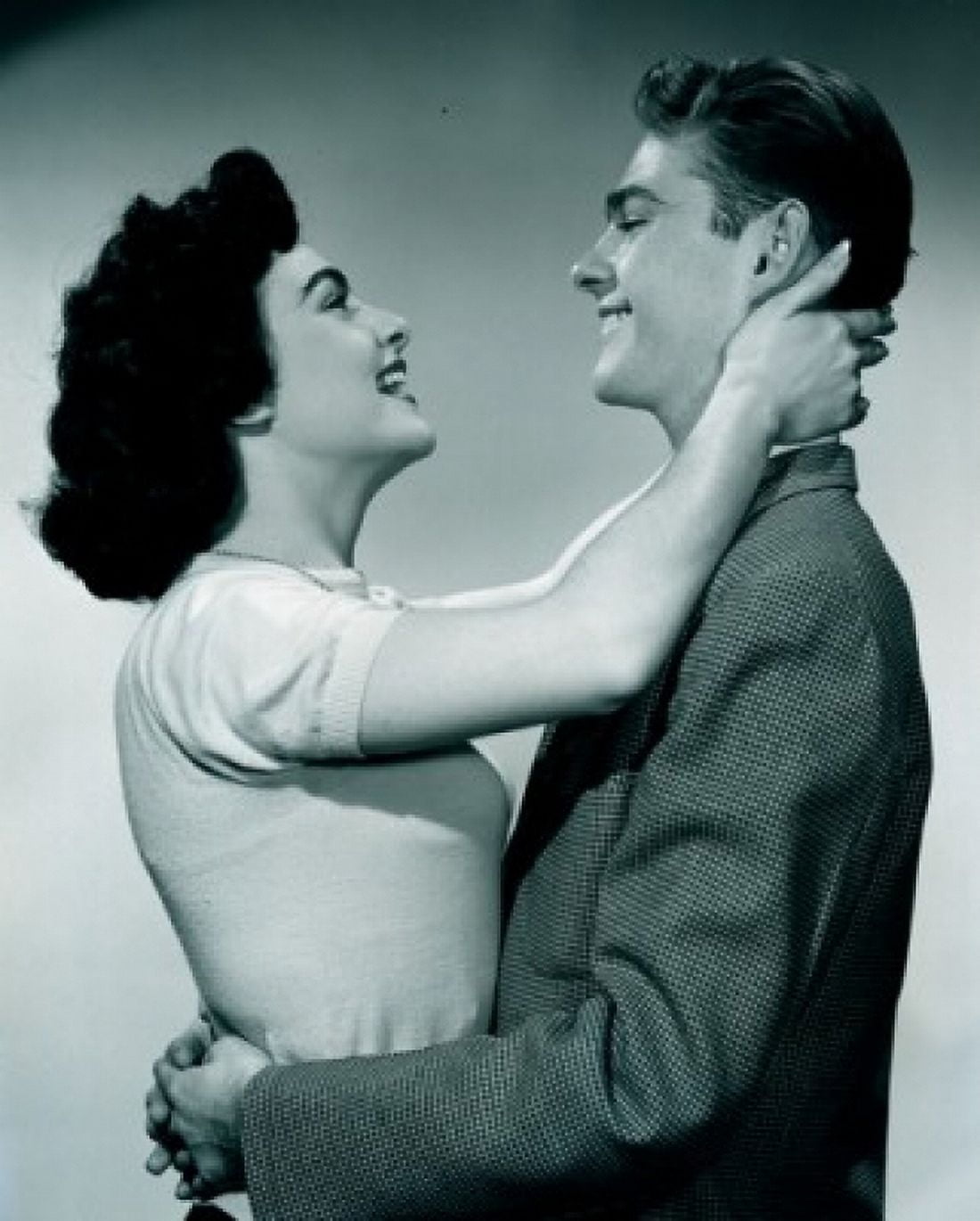 Young couple embracing Canvas Art - (24 x 36)