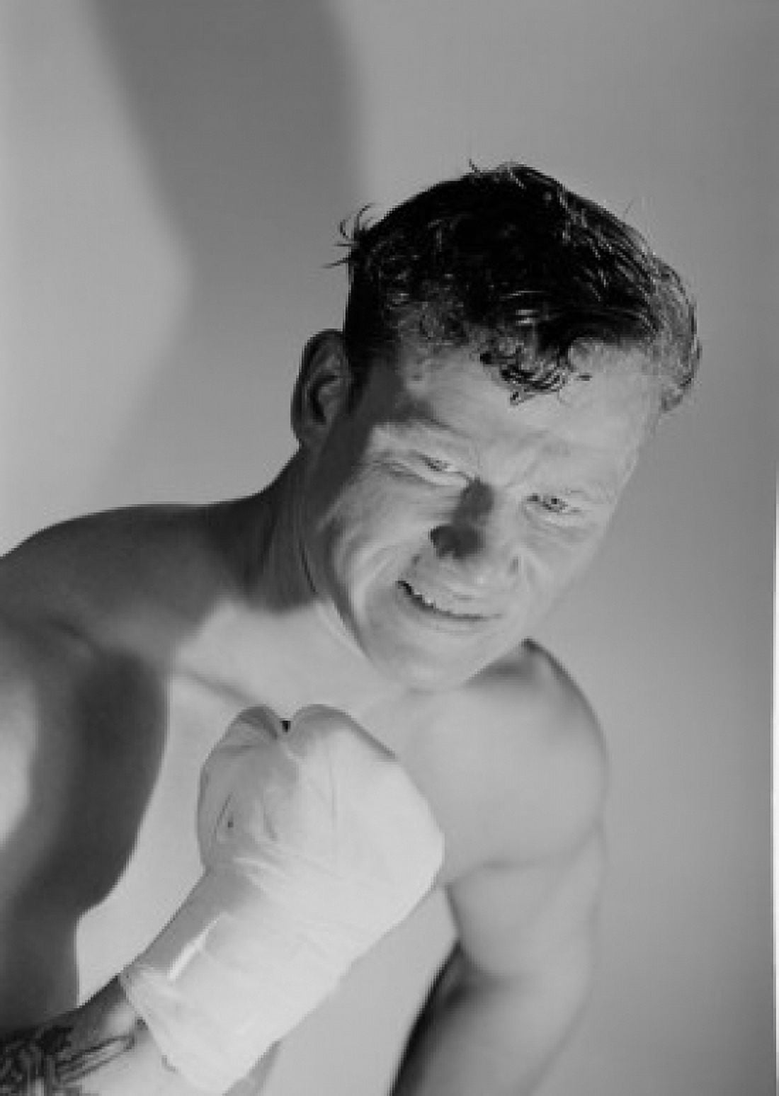 Young man in boxing stance Canvas Art - (18 x 24)