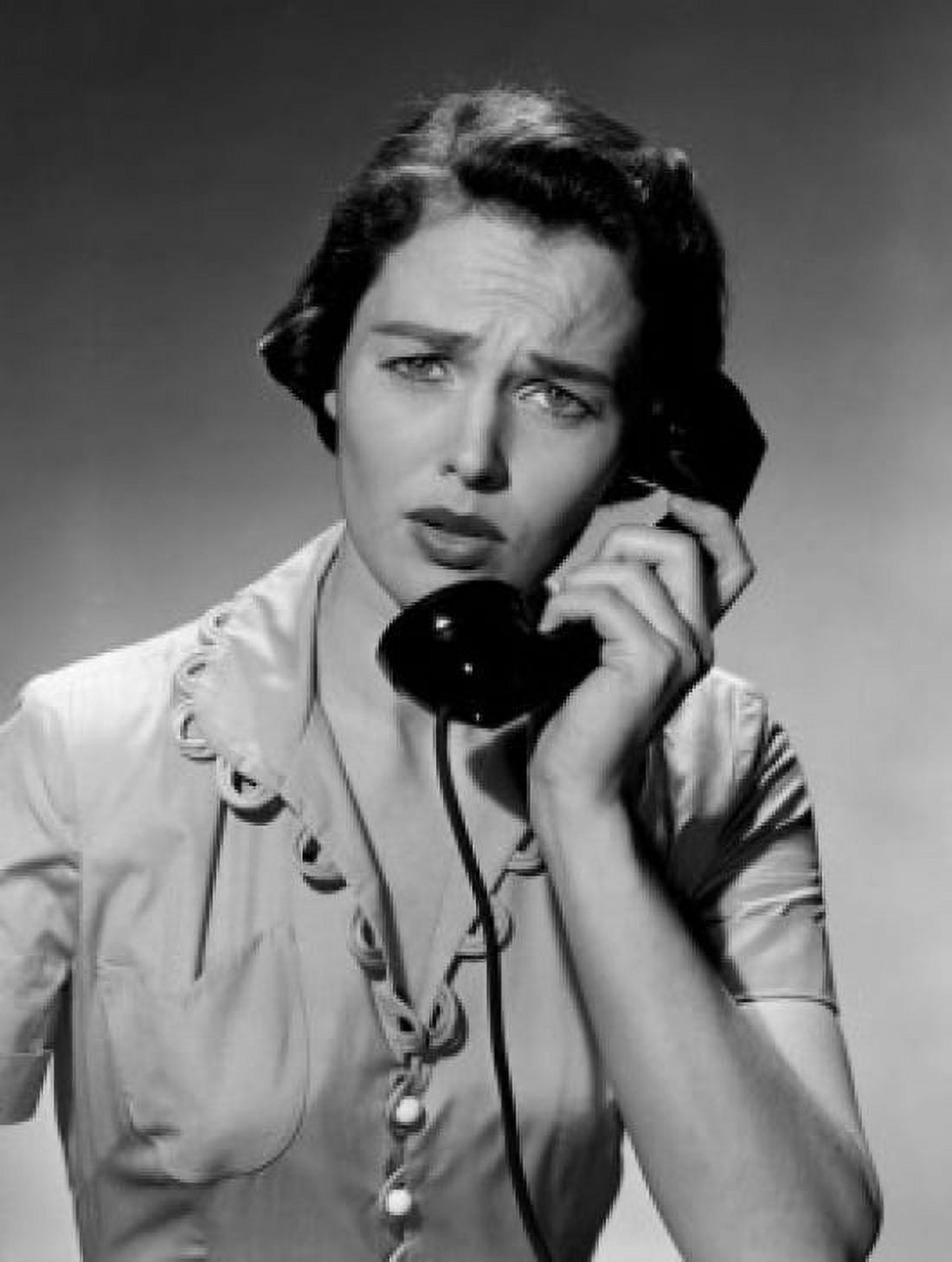 Young woman talking on phone Canvas Art - (18 x 24)
