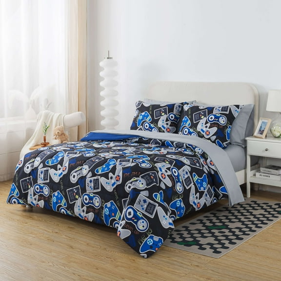 Your Zone Glow in the Dark 7-Piece Gamer Bedding Set for Kids with Fabric Storage Bag, Full