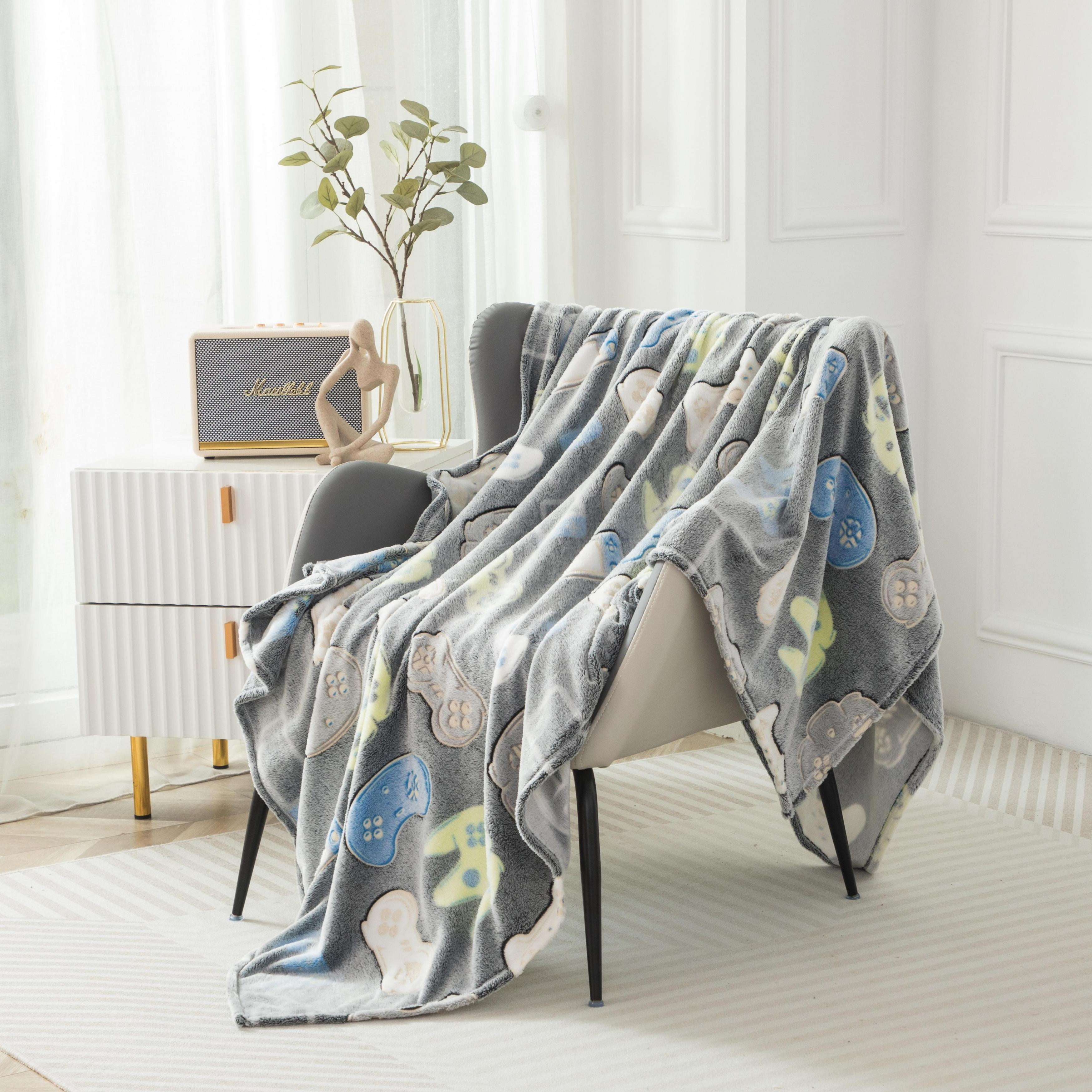 Your Zone Gray Gamer Polyester Velvet Plush Glow in the Dark XL Oversized Throw Blanket, 50 X72 inches, Kids