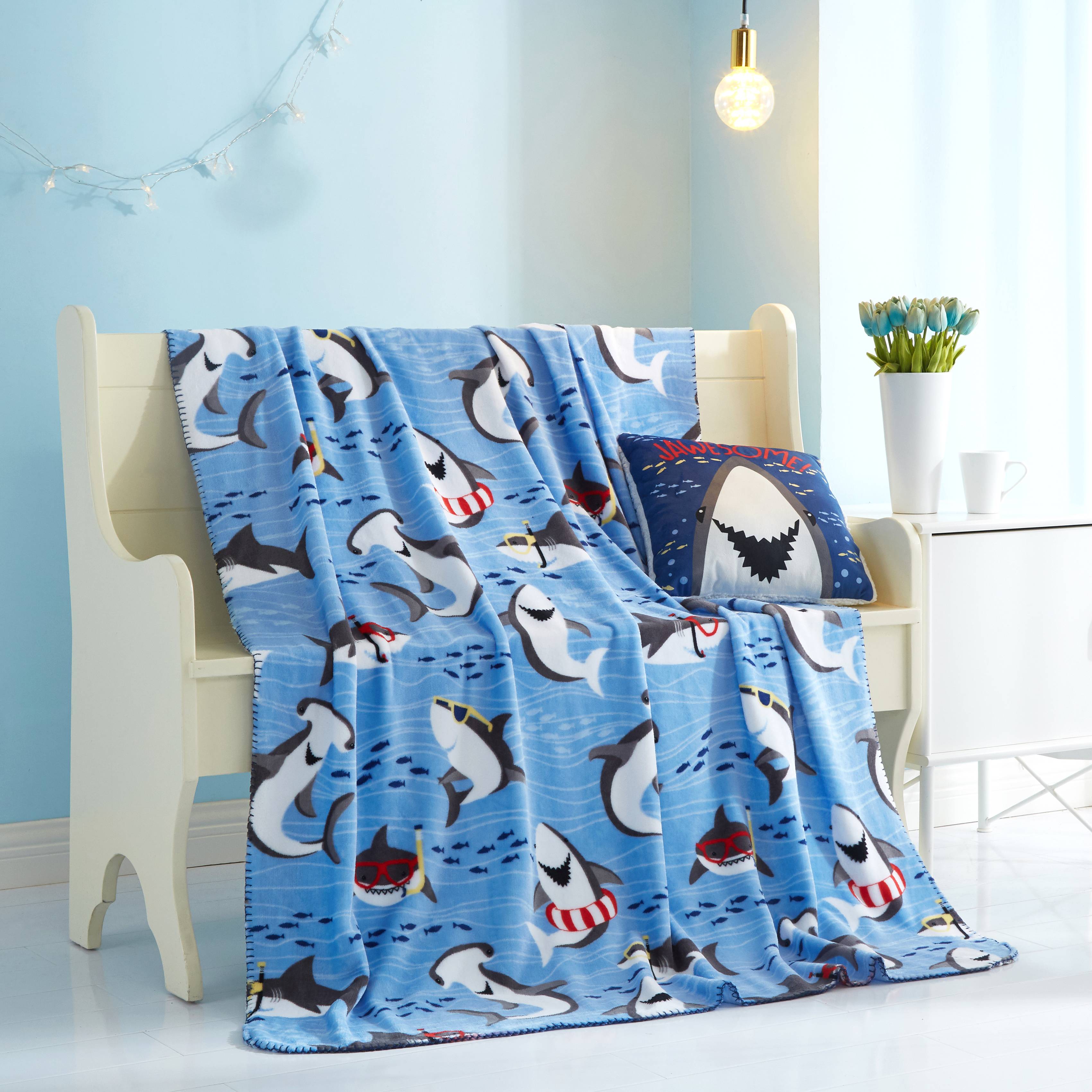 Your Zone Kids Soft 50" x 60" Plush Throw, Blue, Polyester - image 1 of 5