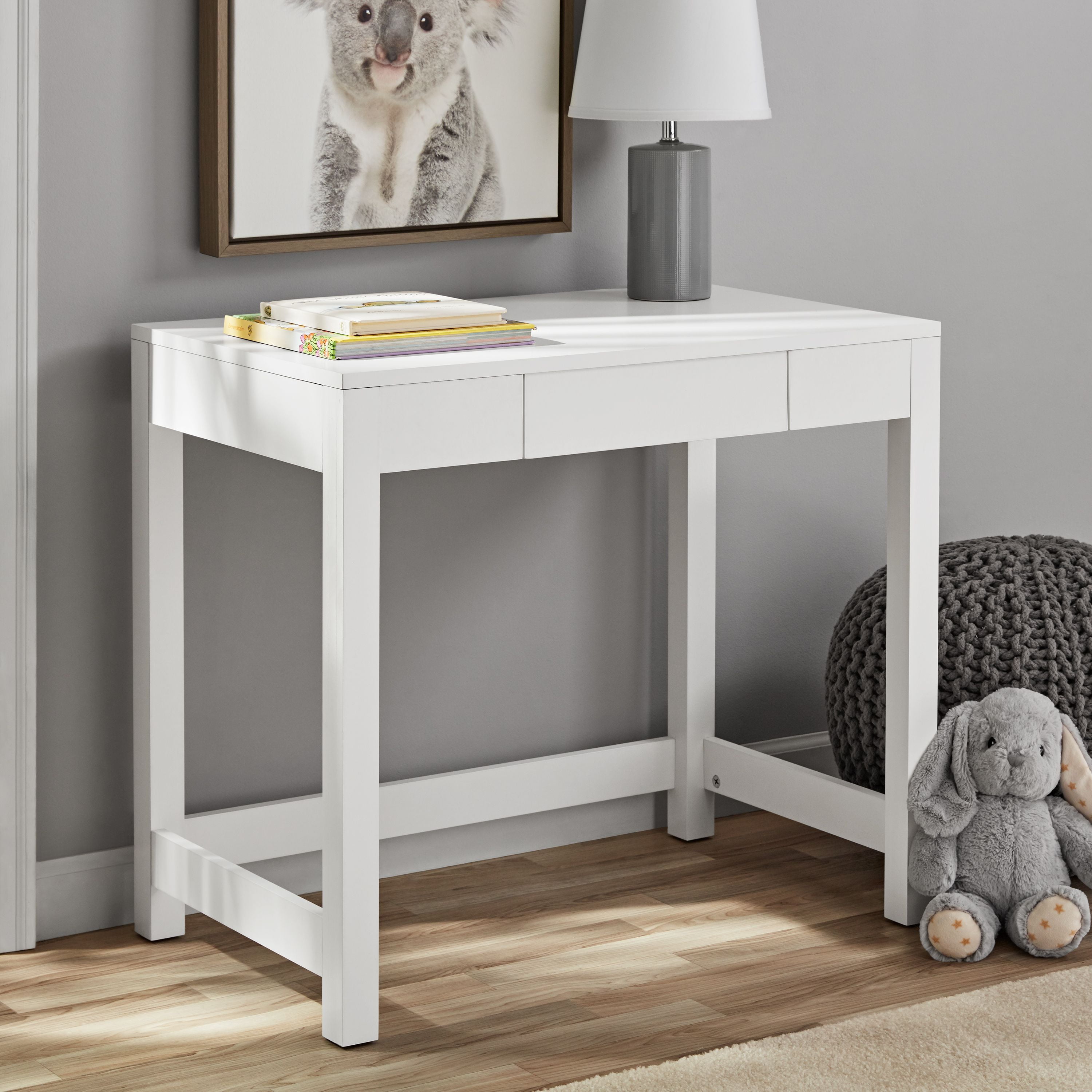 Small white parsons desk outlet