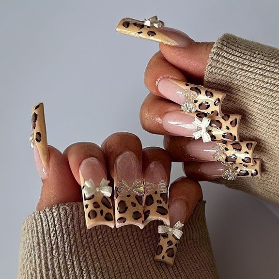Yoyauz Coffin Pressed Nails Fake French Nails Full Coverage Acrylic Fake Nails for Ladies & Girls 24PCSLeopard Print)