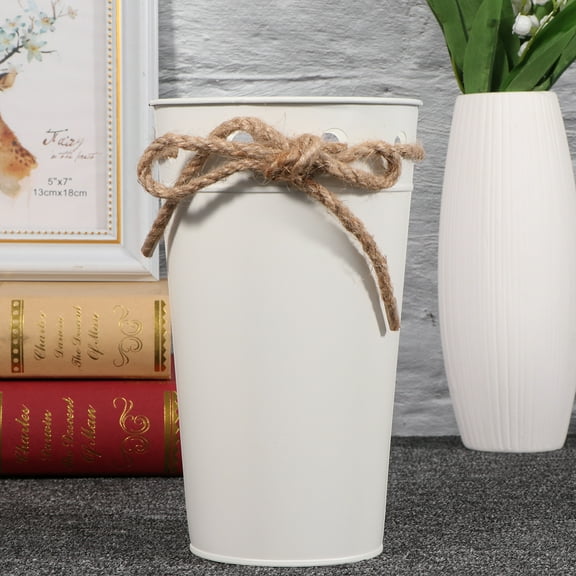 Yuangui Rustic Metal Flower Bucket Farmhouse Vase