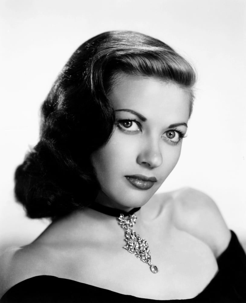 Yvonne De Carlo Canvas Art - (16 x 20)
