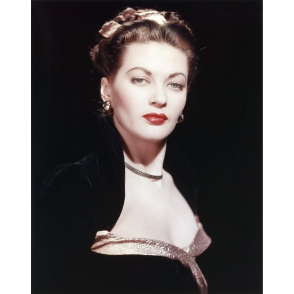 Yvonne DeCarlo Black Background Close Up Portrait Photo Print (8 x 10)