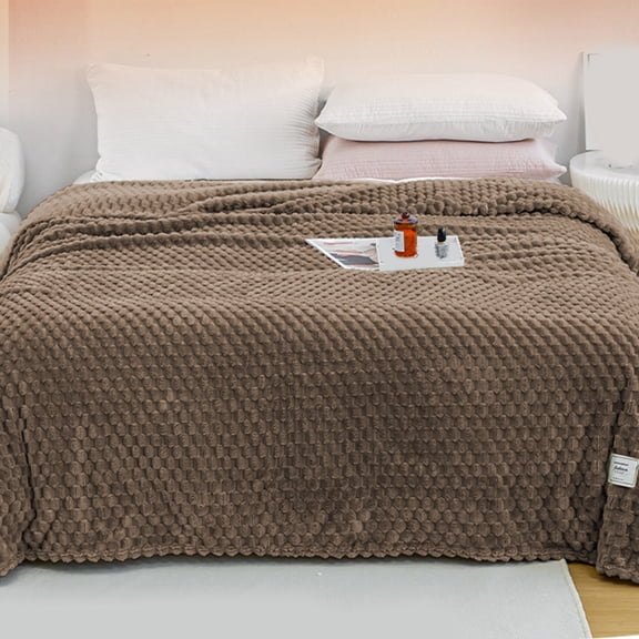 Yyuenw Extra Large Soft Fleece Throw Blanket, 47.2x39.37in Cool Blanket, 3D Clouds Stylish Throw Blanket for Couch, Super Soft Touch Cozy Lightweight Light Brown Throw For All-Season Home Decor