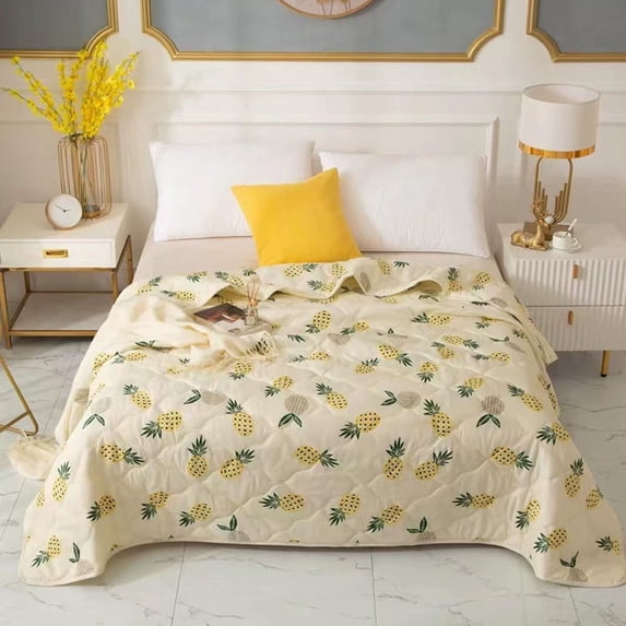 Yyuenw Summer Quilt, 78x70-inch Pineapple Print Air-Conditioning Quilt, Washed Cotton and Machine Washable, Ideal for Home Decor and Summer Bedding