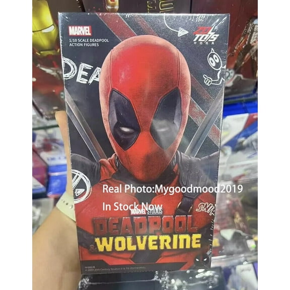 ZD Deadpool 3 Deadpool and Wolverine Action Figure Removable and Replaceable Face,Collectible Statue Action Figures Anime Desktop Decoration Ornaments Gift