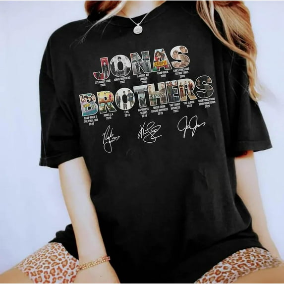 ZENUA Jonas Bros 20Th Annivesary Tour 2025 Shirt, Vintage Jonas Brothers Tour Shirt, Jonas Brother Merch, Jonas Brother Unisex T-Shirt Hot Trending Shirt/Sweatshirt/Hoodie