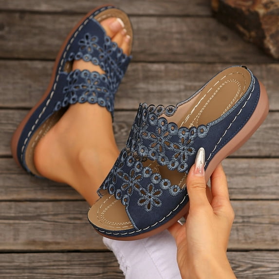 ZEZKT Womens Flat Sandals with Arch Support Adjustable Buckle Slip on Slides Summer Open Toe Beach Sandals Blue 5.5