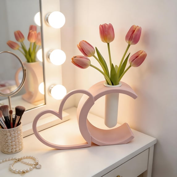 ZHMRFG Heart Shaped Vase Decor, Geometric Hollow Tabletop Flower Vase, Romantic Versatile Easy to Clean Decor for Valentine's Day Weddings Anniversaries Living Room Kitchen Bathroom Dressing Table