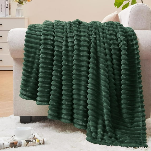 ZJQYDS Fleece Throw Blanket for Couch – 3D Ribbed Jacquard Soft and Warm Decorative Fuzzy Blanket – Cozy, Fluffy, Plush Lightweight Emerland Green Throw Blankets for Bed, Sofa, 50x60 inches