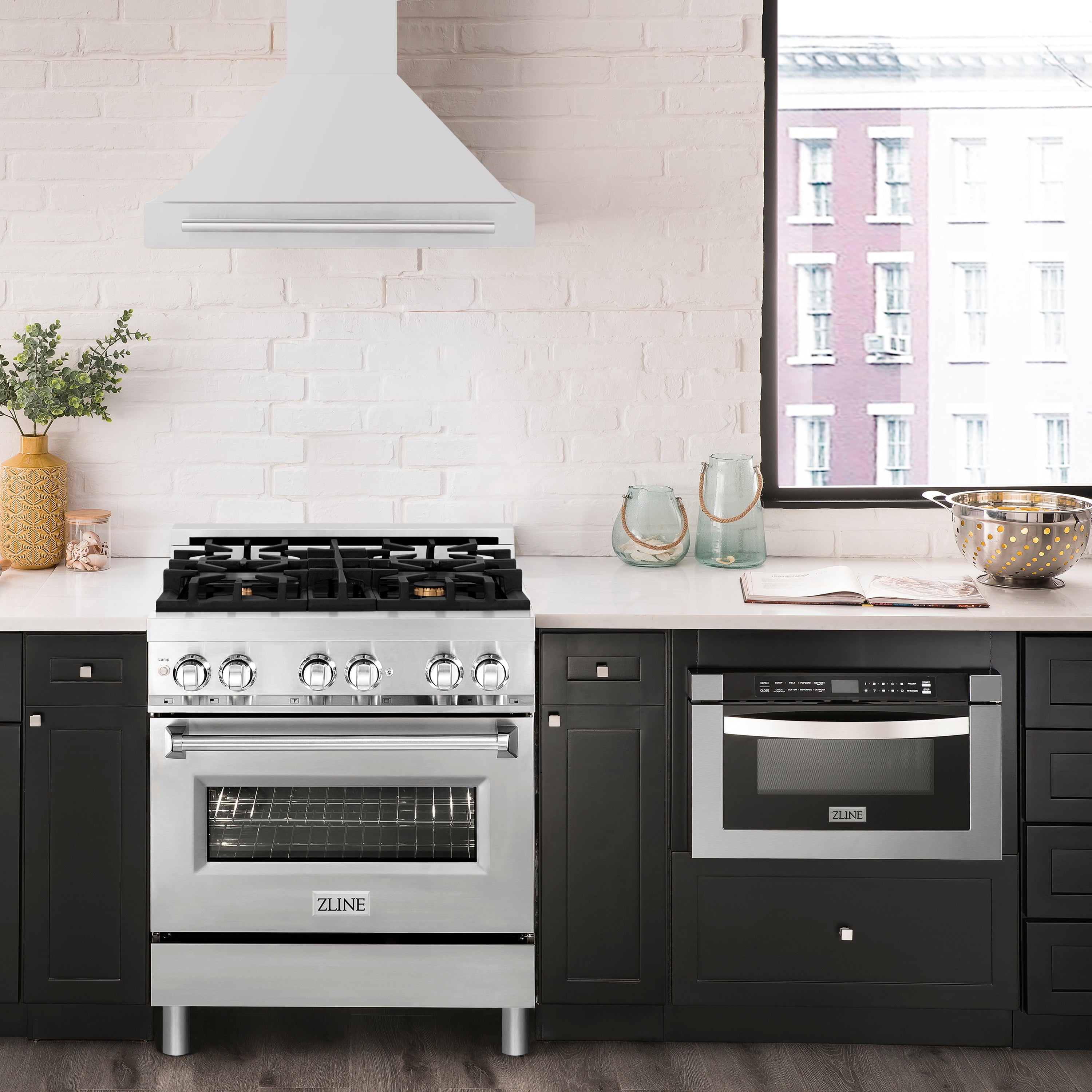30" Stainless Steel and Black Matte Wall Mounted Range Hood