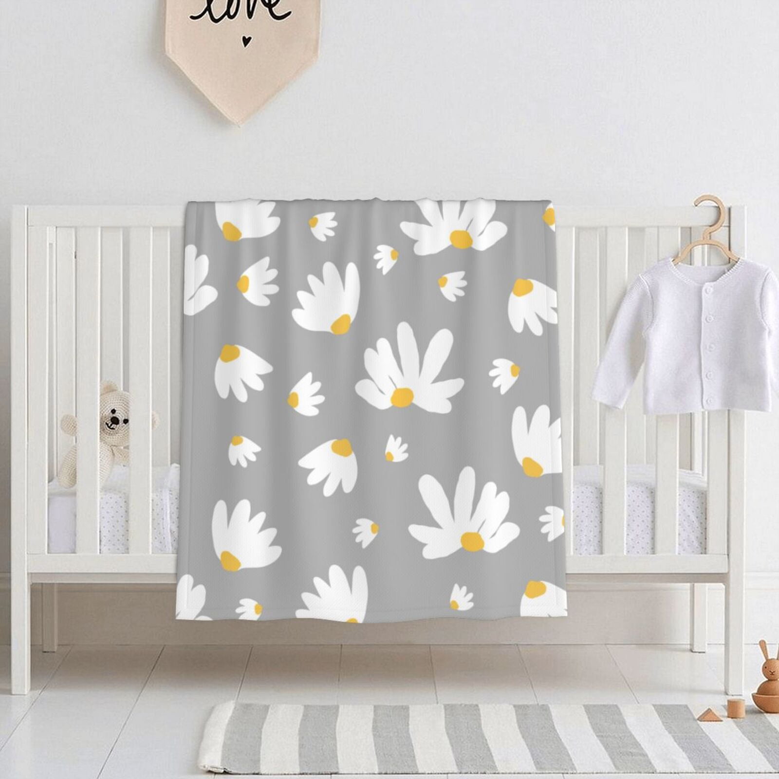 ZNDUO Daisy Floral Doodle Pattern Baby Blanket, Soft and Cosy Swaddle ...