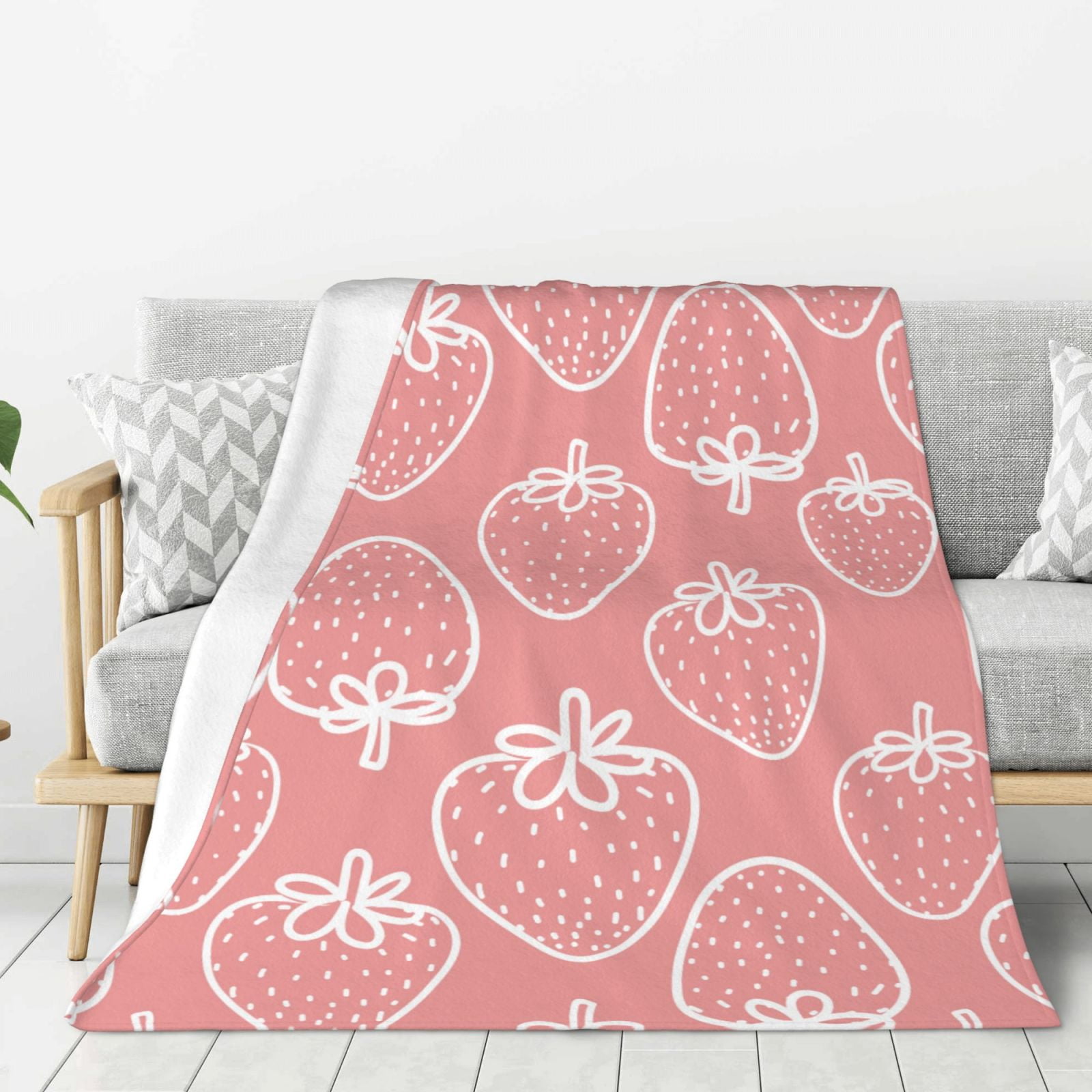 Cartoon Strawberry Pattern Print Hooded Blanket