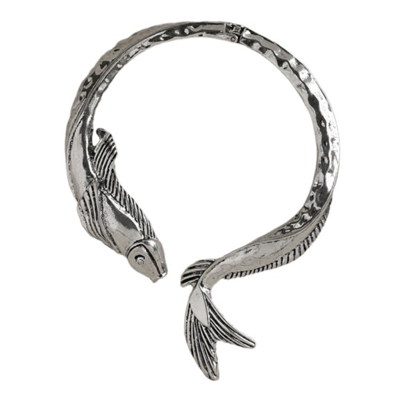 ZYHARUKO Exaggerated Fish Necklace Statement Jewelry Cuff Necklace Alloy Texture Unique Neck Jewelry for Fashion Individuals