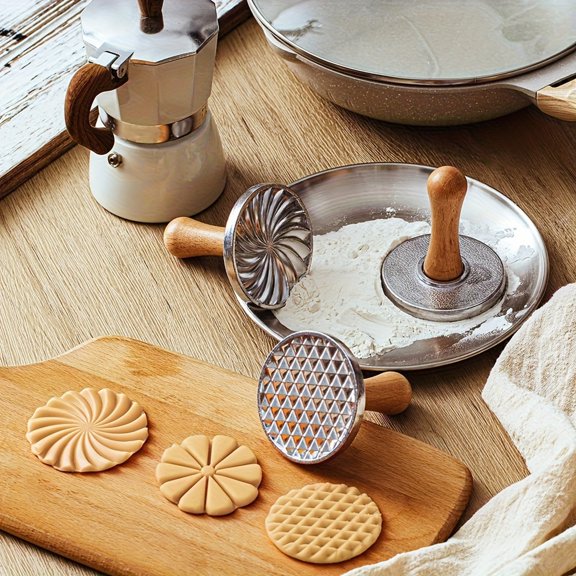 ZZAIXHL Wooden Handle Mould Baking Tool Hand Press DIY Press Cutter Pressing Mould for DIY Baking