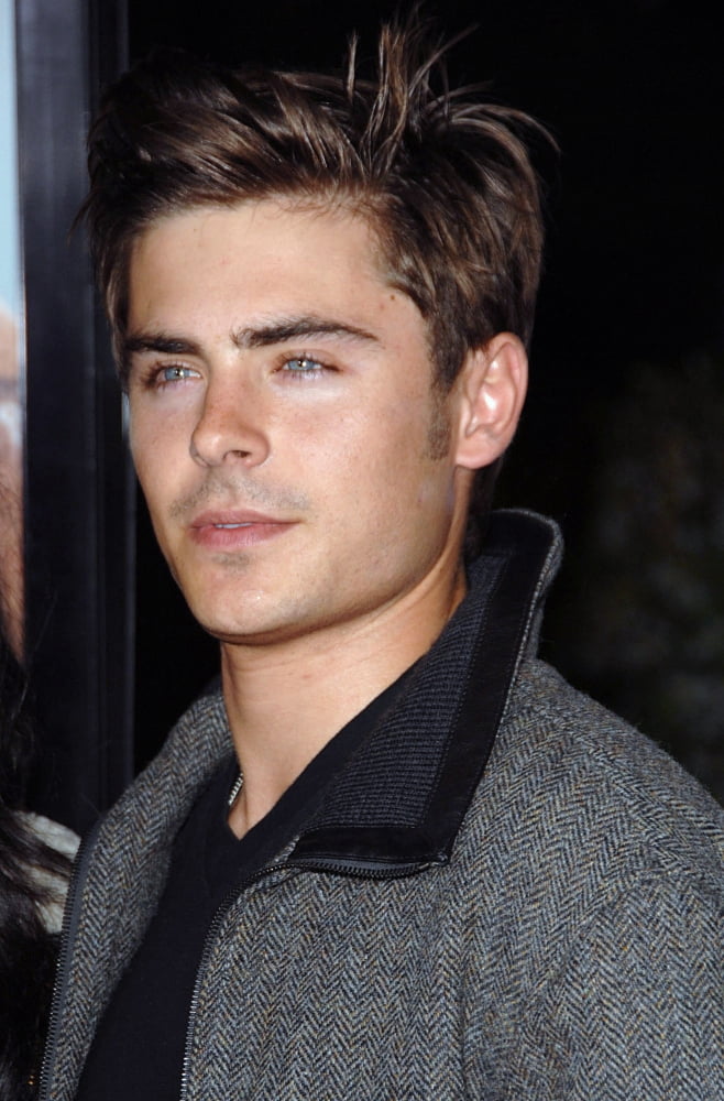 Zac Efron At Arrivals For Get Him To The Greek Premiere Canvas Art - (16 x 20)