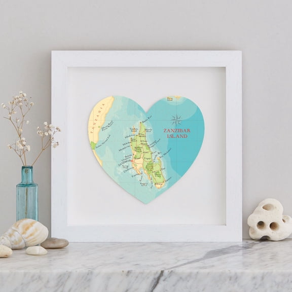Zanzibar map heart print