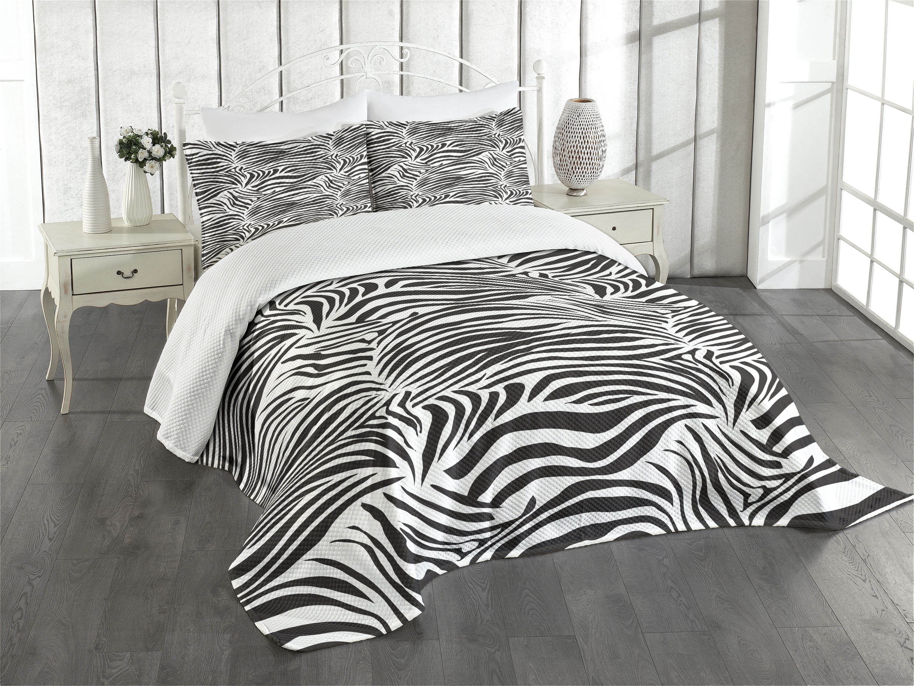 Zebra Print Bedspread, Striped Zebra Animal Print Nature Wildlife