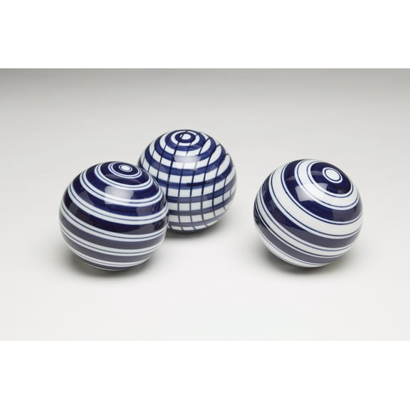 Zeckos AA Importing 59876 Blue And White Porcelain Balls - Set Of 3
