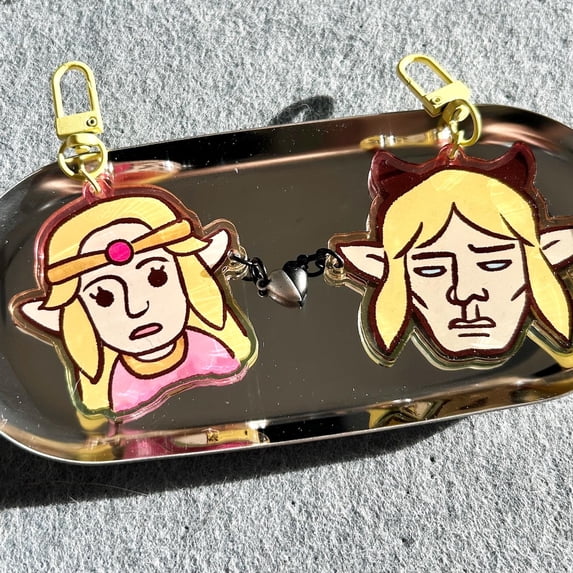 Zelda & Link Heart Magnet Keychain Set: Funny Acrylic Gamer Gift (1 keychain)
