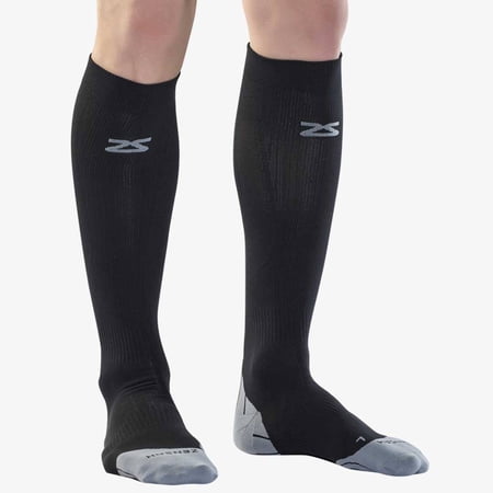 Zensah Tech+ Compression Socks Small / Black