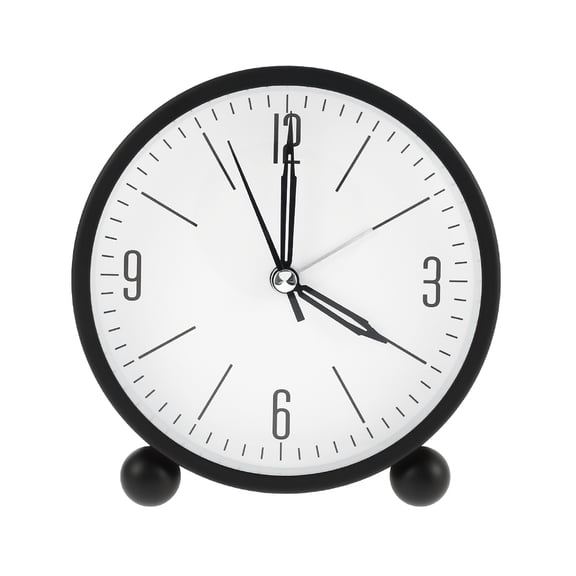 Zeokiar Silent Sweep Analogue Alarm Clock Battery Powered Desk Bedside Clock