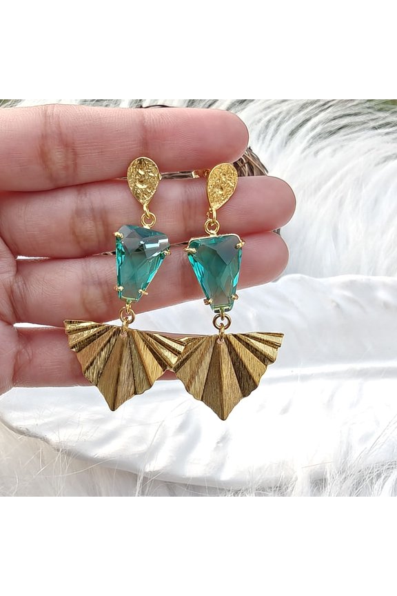 Apatite Quartz Gemstone Drop & Dangle 18k Gold Plated Brass Prong Setting Screw Back Earring