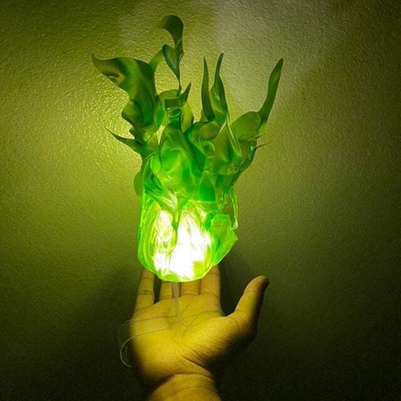 Zguuel Halloween Floating Fireball Prop, LED Glowing Fireball on Hand Illusion, Magic Flame Orb Decoration for Costume Party Cosplay, Light Up Floating Fire Halloween Decor