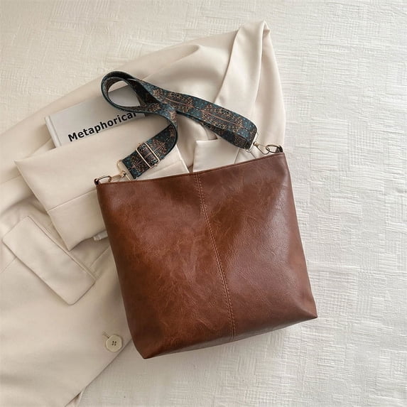 Zhengup Retro Commute Large -Capacity Bag Female Spring And Summer New Simple Casual Barrel Bag Fashionable Shoulder Bag