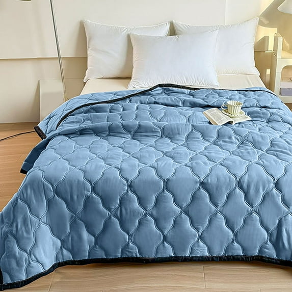 Zhourta Air Conditioning Quilt 39×59Inch Lightweight Soft Quick Drying Affordable Price Summer Cooling Blankets for Hot Sleepers