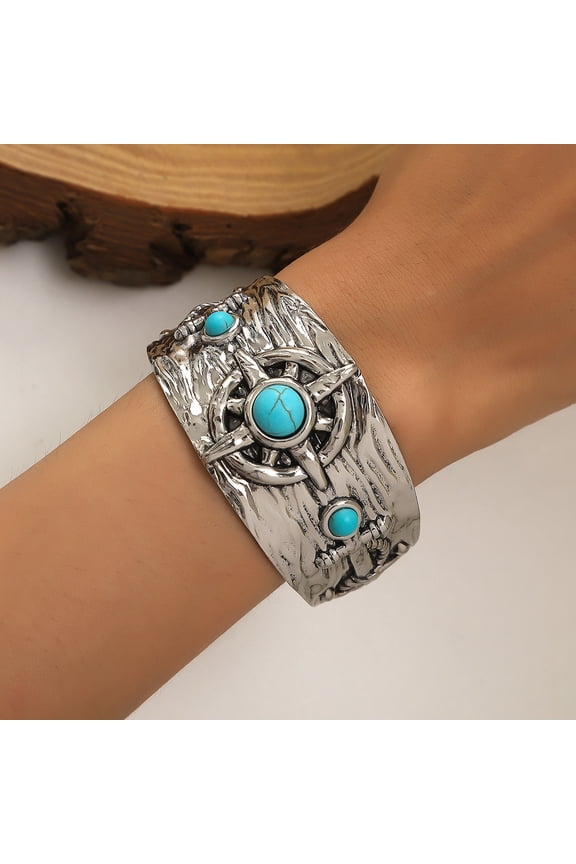 Adjustable Open-Cuff Vintage Western Bracelet, Single Piece Rustic Jewelry with Turquoise Accent, Timeless Retro Accessory,O12