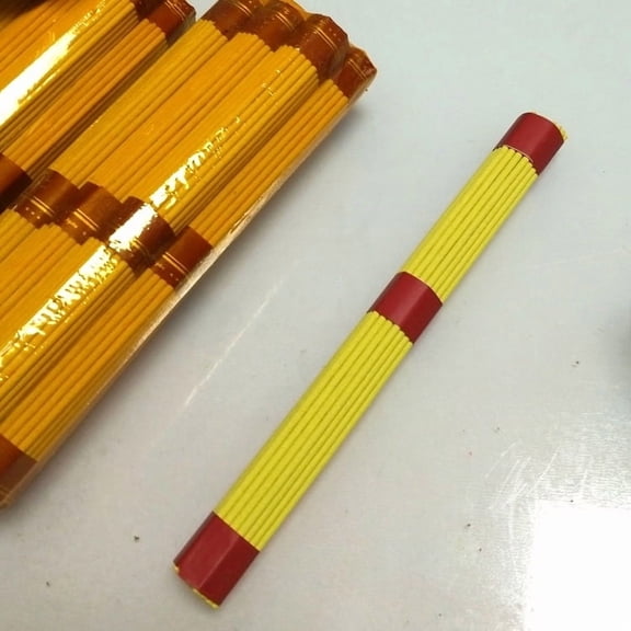 Zhuge Large bundle of yellow incense, each bundle contains 360 sticks, herbal scent