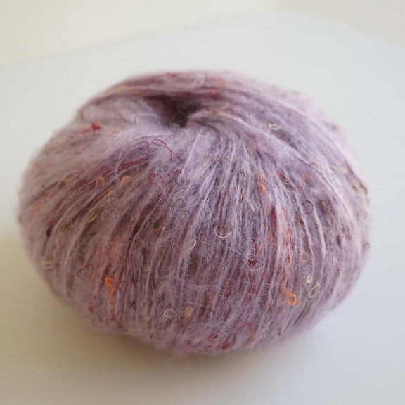 Zhuge Light Worsted Yarn Craft 1Roll, 131yds/50gSuper Soft Fluffy Blend for Knitting and Crocheting Multicolor Hats, Shawls, Garments, BlanketsLight Perple