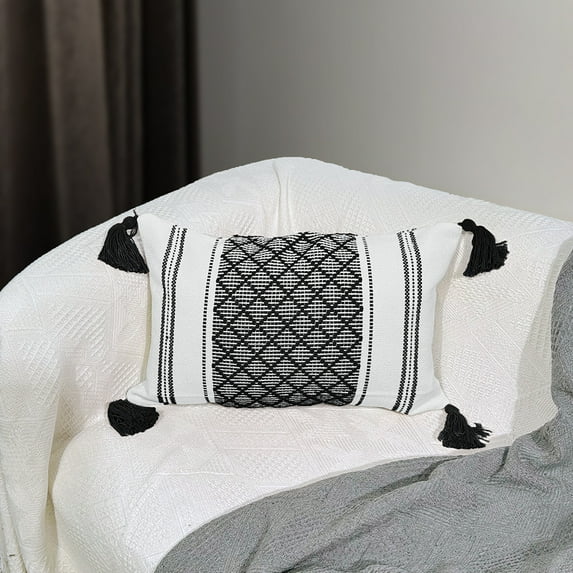 Zhuge home decoration pillow, rectangular jacquard tassel pillow, simple and thickened sofa decoration pillow (black)