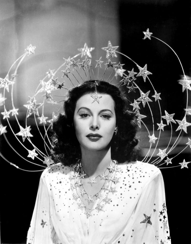 Ziegfeld Girl Canvas Art - (16 x 20)