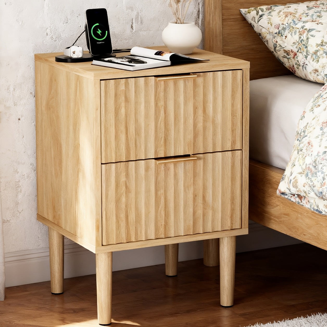 Zimtown Set of 1 Wood Nightstand with Charging Station, End Table Wooden Bedside Table Large Capacity Easy to Assemble